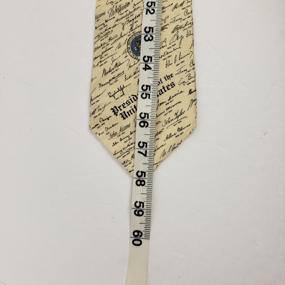 Museum Artifacts Neck Tie Presidents Silk NWT Cream Ivory Black Seal History - Picture 10 of 14